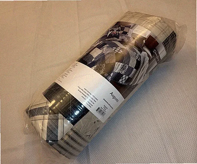 Donna Sharp, Augusta Reversible Quilted Floral Throw, Colors Black White Tan