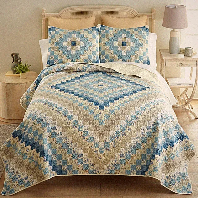 Donna Sharp Blue Diamond Patchwork Country Cottage Queen 3 PC Quilted Bed Set